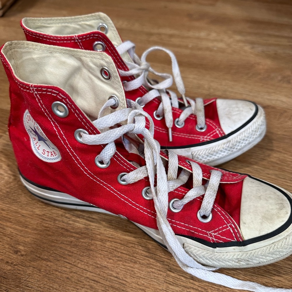 red high top converse womens 7.5